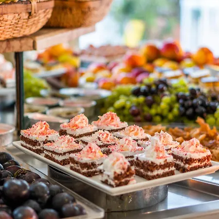 Dragut Point North Feriested