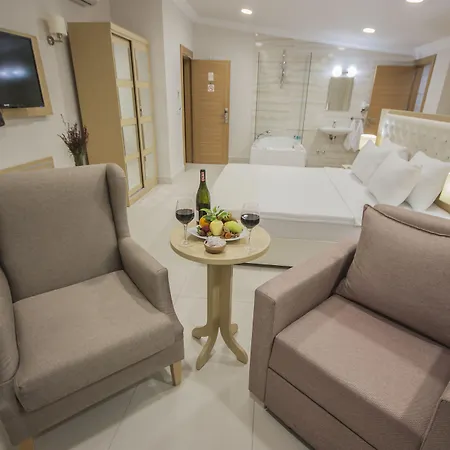 אתר נופש Dragut Point North 3*