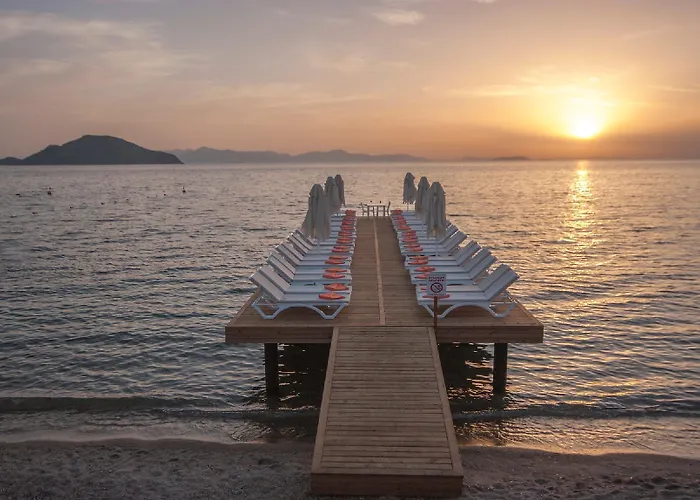 Resort Dragut Point North 3*