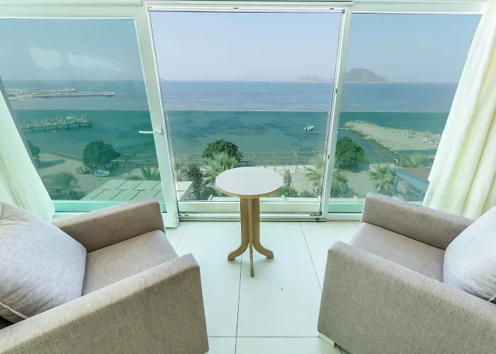 Resort Dragut Point North 3*