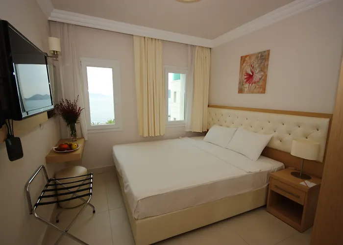 Dragut Point North Resort 3*