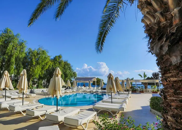 Resort Dragut Point North