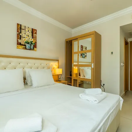 リゾート Dragut Point North 3*