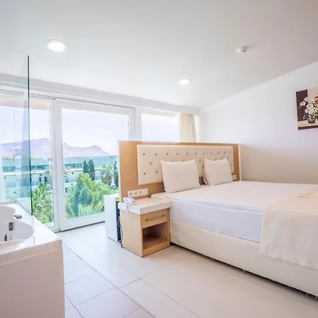 Dragut Point North 리조트