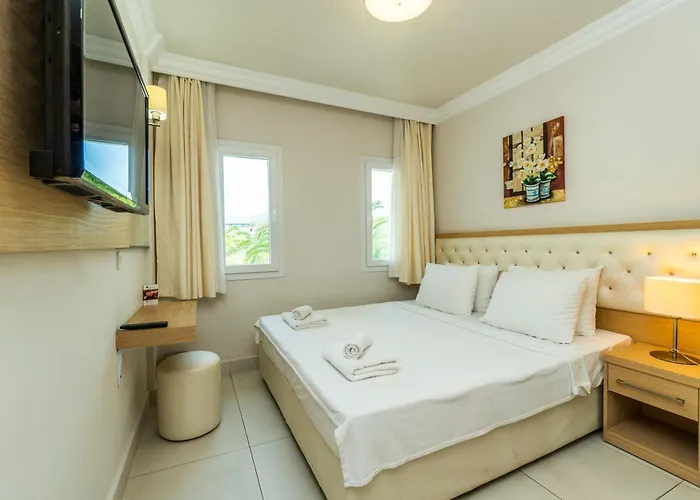 Resort Dragut Point North 3*