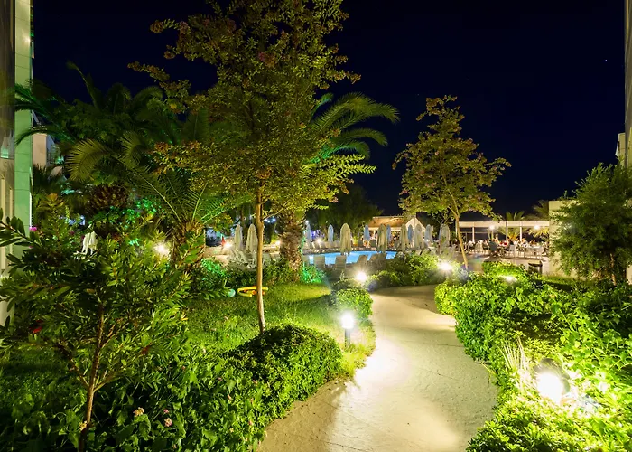 Dragut Point North 3*