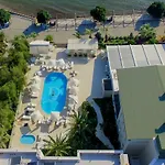Resort Dragut Point North 3*