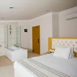 Dragut Point North 3*
