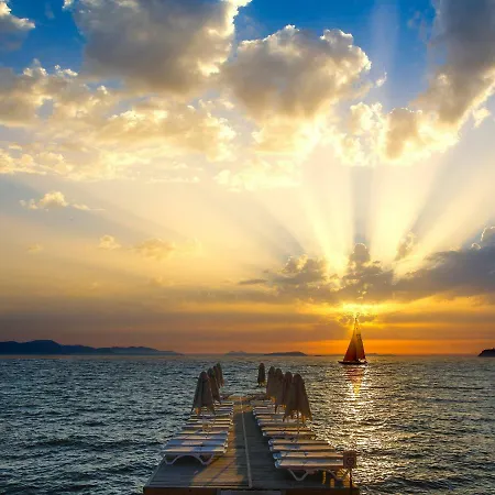 Ośrodek wypoczynkowy Dragut Point North 3*