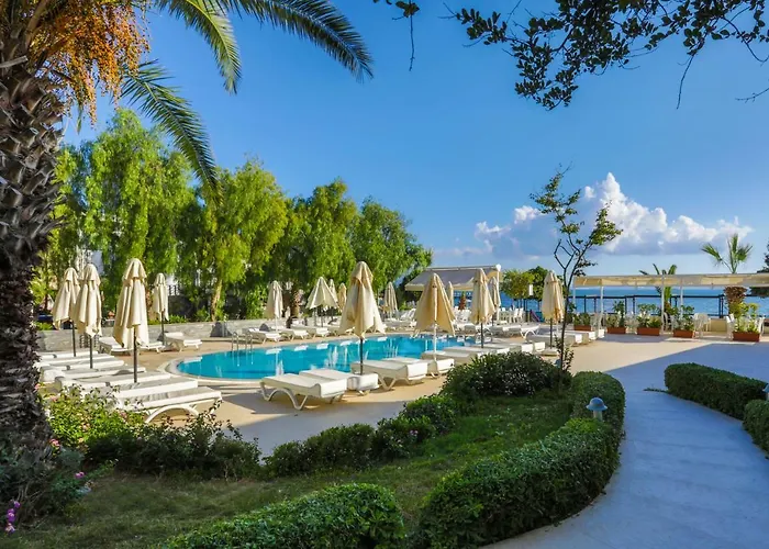 Dragut Point North Semesteranläggning (resort) 3*