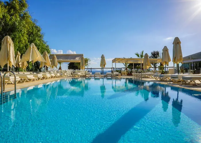 Dragut Point North 3*